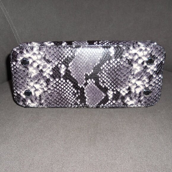 NWT Great Gift Michael Kors Black/White Sienna Medium Python Leather Satchel - Picture 5 of 11